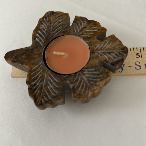 Hand Carved Stone Maple Leaf Tea light Holders set of 2 - Picture 11 of 12